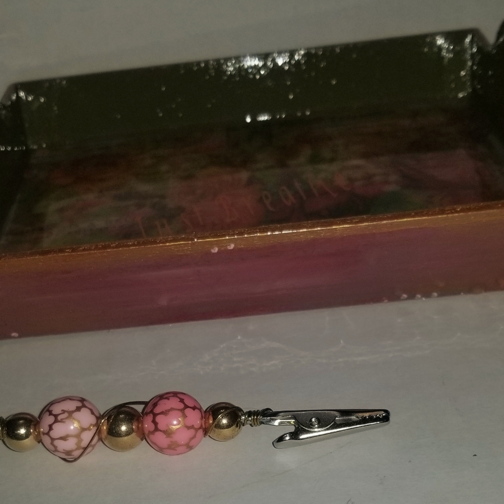 Rolling tray and clip